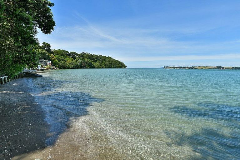 Photo of property in 254 Wade River Road, Wade Heads, Whangaparaoa, 0932