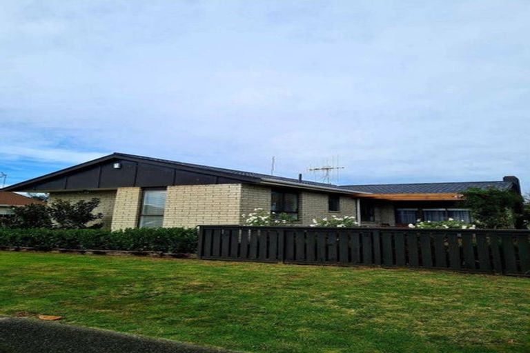 Photo of property in 4 Akepiro Place, Tawhero, Whanganui, 4501