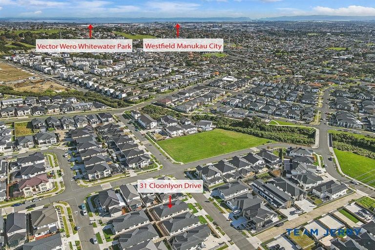 Photo of property in 31 Cloonlyon Drive, Flat Bush, Auckland, 2019