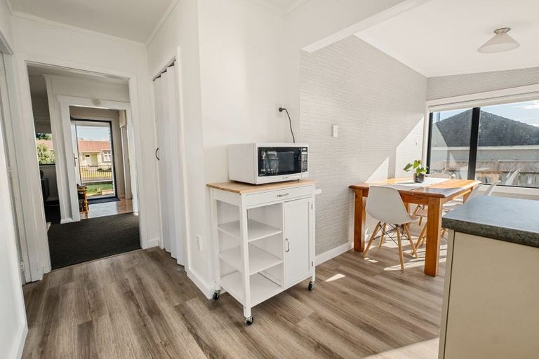 Photo of property in 3 Tupoki Street, Glen Avon, New Plymouth, 4312