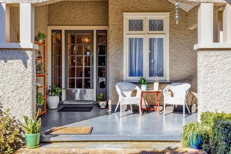 Photo of property in 70 Collins Street, Hawera, 4610