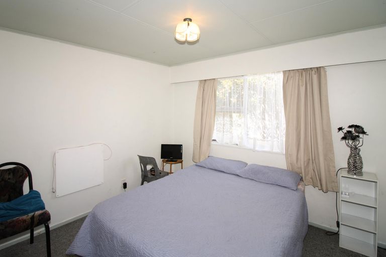 Photo of property in 78 Victoria Street, Carterton, 5713