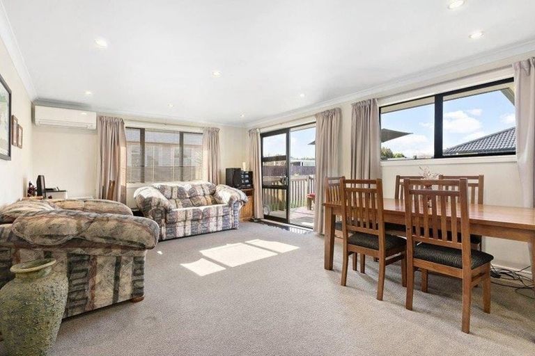 Photo of property in 32 Laurie Avenue, Papakura, 2110