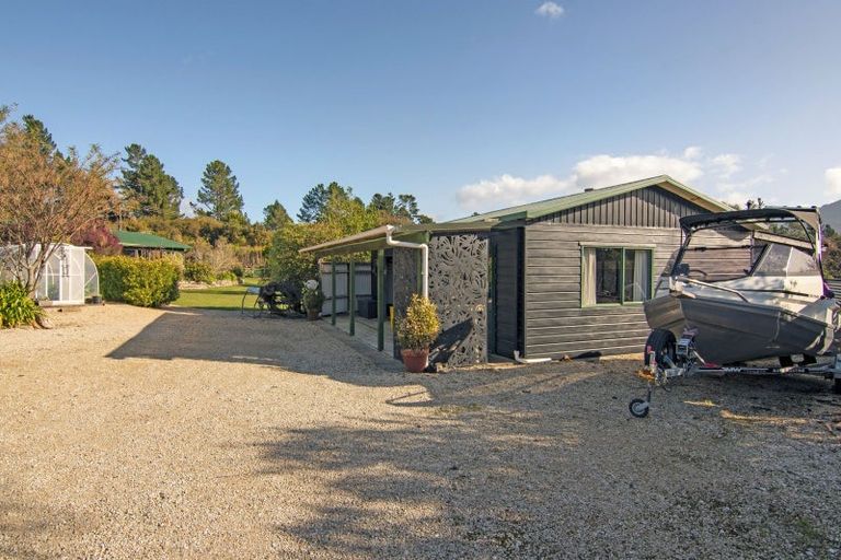 Photo of property in 2313 Takaka-collingwood Highway, Collingwood, 7073