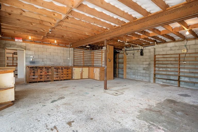 Photo of property in 15 Lorna Place, Brookfield, Tauranga, 3110