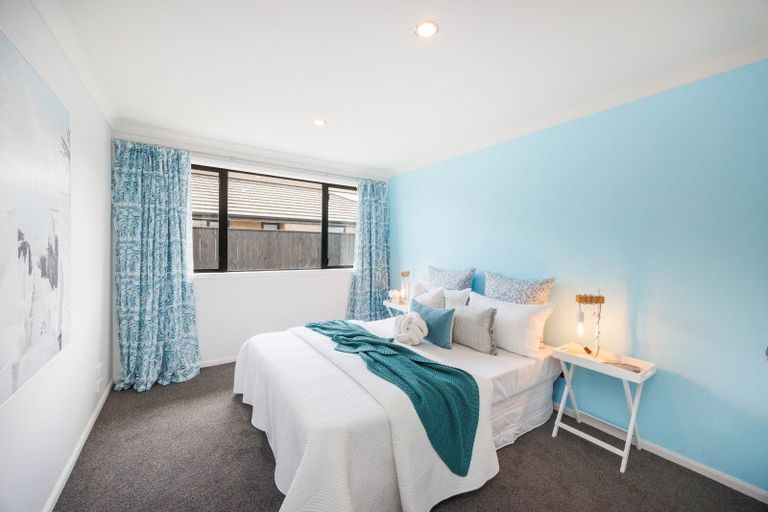 Photo of property in 22 Pegasus Place, Kelvin Grove, Palmerston North, 4414