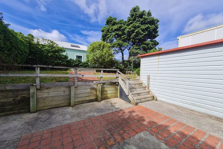 Photo of property in 11 Angus Avenue, Berhampore, Wellington, 6023