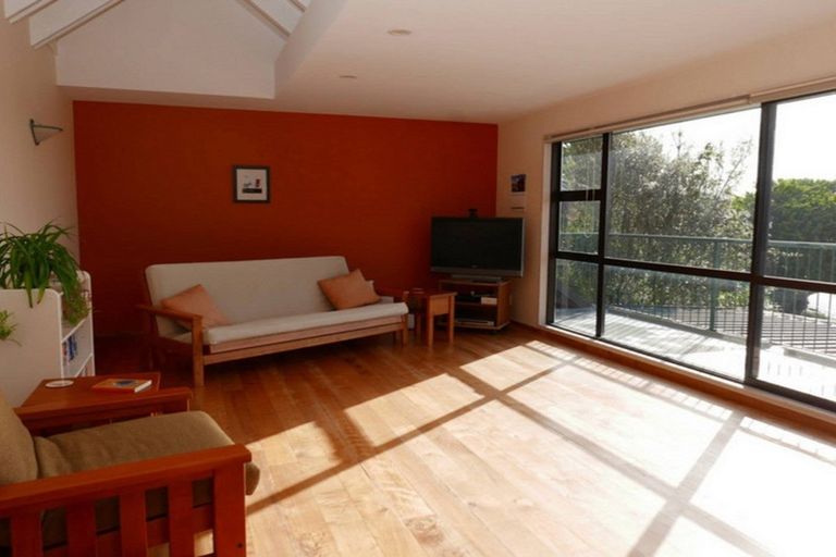 Photo of property in 31 Woodside Common, Westmorland, Christchurch, 8025