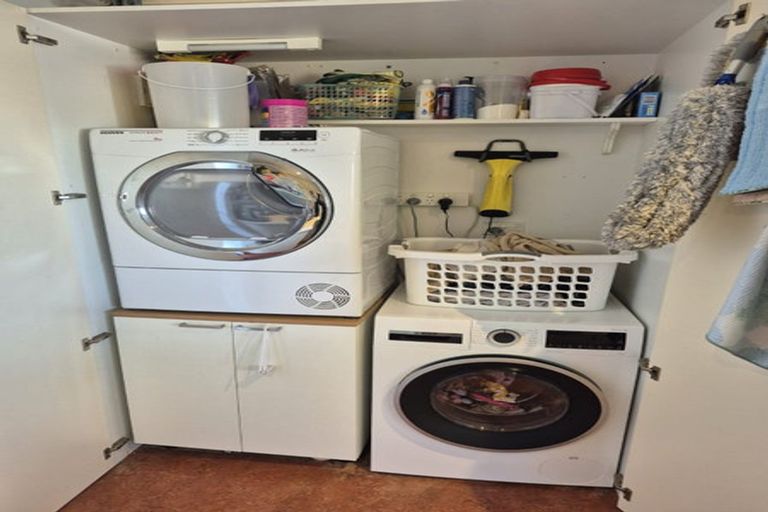 Photo of property in 21 Seaview Road, Brighton, Dunedin, 9035