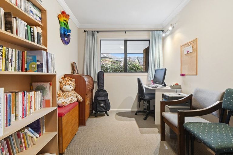 Photo of property in 10 Evans Court, Pukekohe, 2120