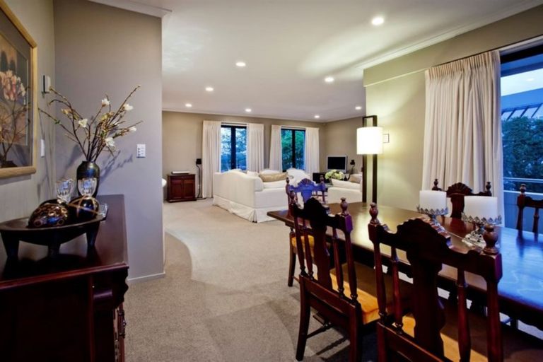 Photo of property in 52 Onetaunga Road, Chatswood, Auckland, 0626