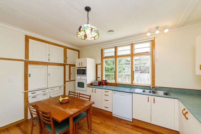 Photo of property in 51 Bryant Street, Takaro, Palmerston North, 4412