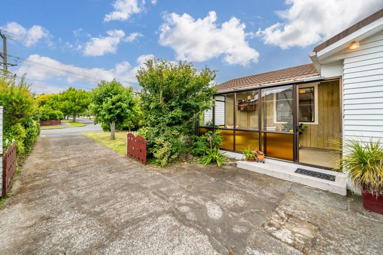 Photo of property in 23 Routley Crescent, Elderslea, Upper Hutt, 5018