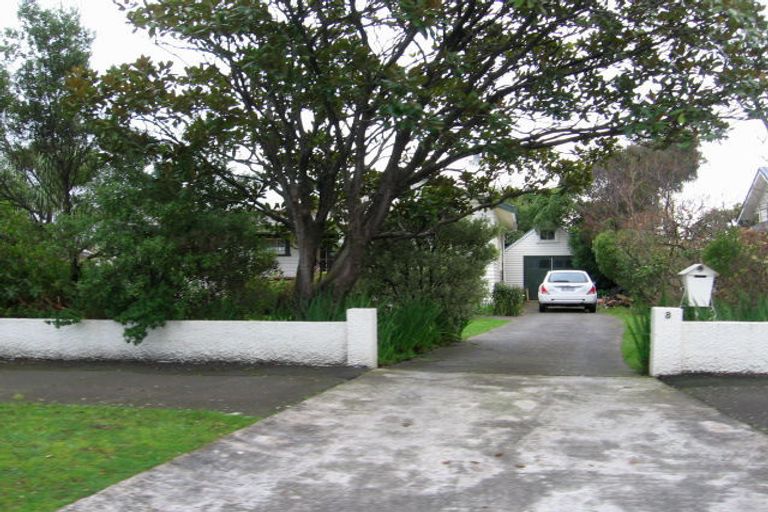 Photo of property in 8 Rangitane Street, Palmerston North, 4414