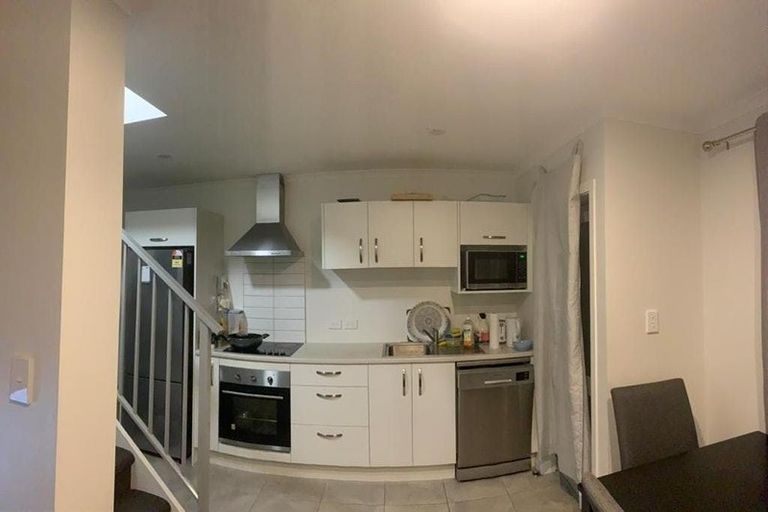 Photo of property in 9/113 Knighton Road, Hillcrest, Hamilton, 3216