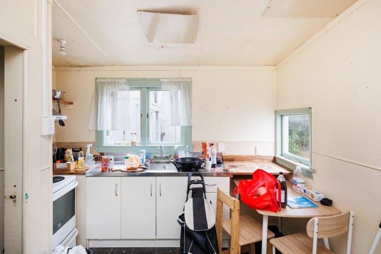 Photo of property in 9 Domain Street, Palmerston North, 4410