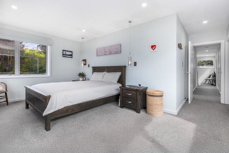 Photo of property in 40 Banks Boulevard, Whitby, Porirua, 5024