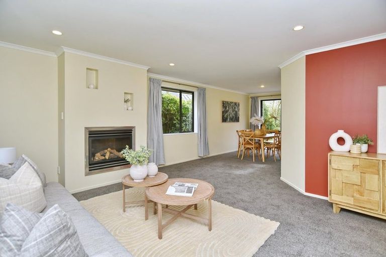 Photo of property in 11 Parkside Crescent, Northwood, Christchurch, 8051