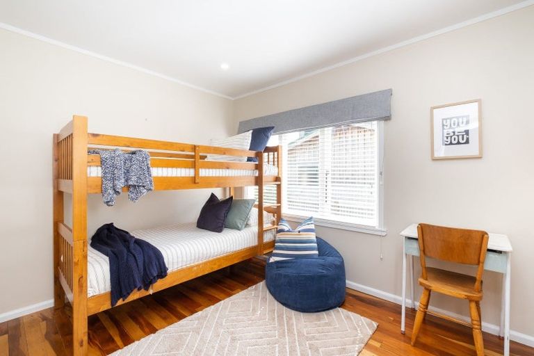 Photo of property in 298 Clifton Road, Te Awanga, 4102