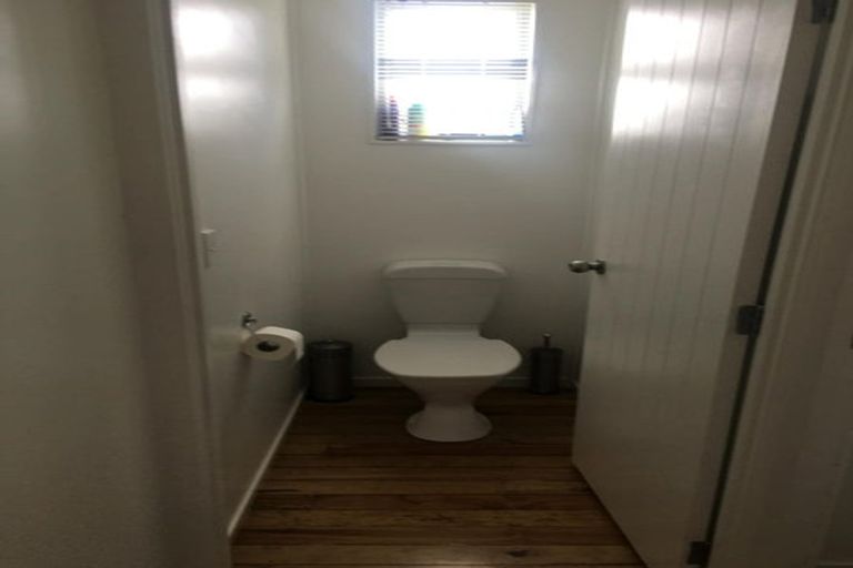 Photo of property in 45 Seaview Road, Cable Bay, 0420