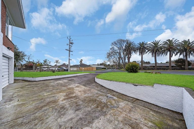 Photo of property in 25 Kayes Road, Pukekohe, 2120