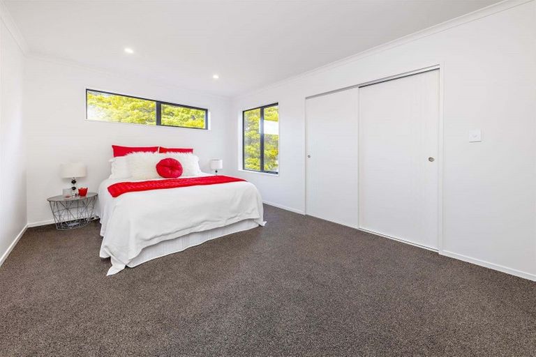 Photo of property in 1/32a Alfriston Road, Manurewa East, Auckland, 2102
