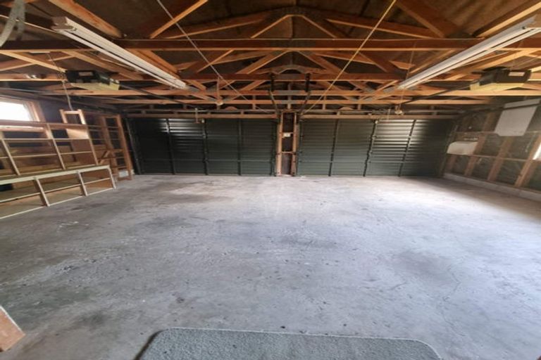 Photo of property in 111 Churchill Road, Murrays Bay, Auckland, 0630