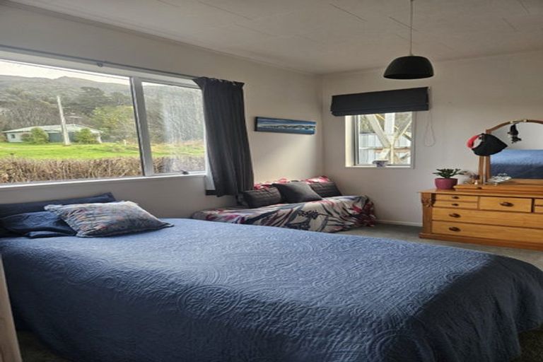 Photo of property in 42 Helvellyn Street, Woodside, Outram, 9073