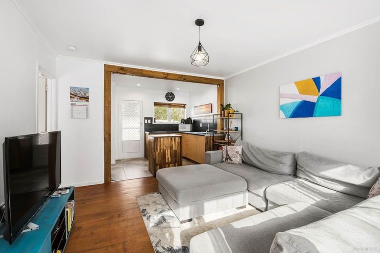 Photo of property in 3/760 Beach Road, Browns Bay, Auckland, 0630