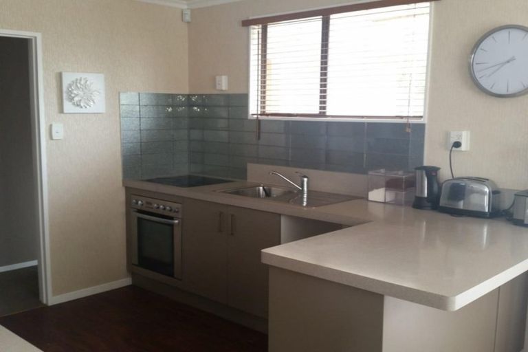 Photo of property in 50 Cascade Crescent, Westbrook, Palmerston North, 4412