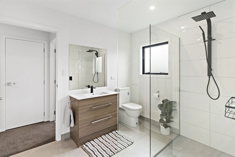 Photo of property in 17 Tarata Grove, Lansdowne, Masterton, 5810