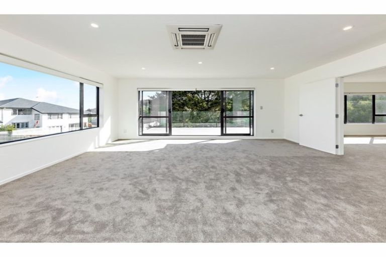 Photo of property in 40 Dawood Place, The Gardens, Auckland, 2105