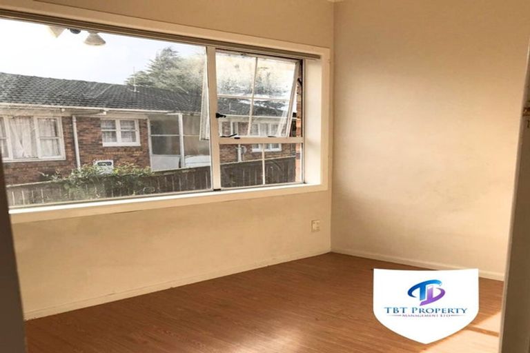 Photo of property in 1 Browns Road, Manurewa, Auckland, 2102