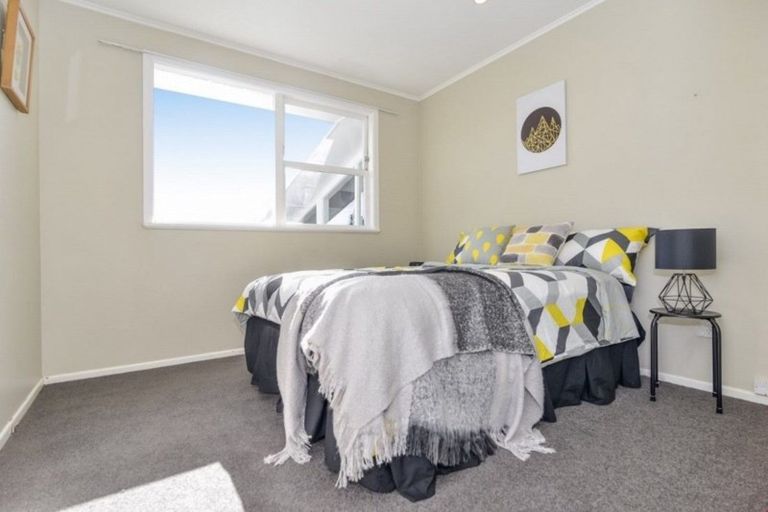 Photo of property in 6 Seon Place, Birkdale, Auckland, 0626