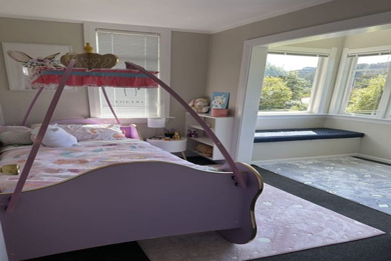 Photo of property in 339 Karori Road, Karori, Wellington, 6012