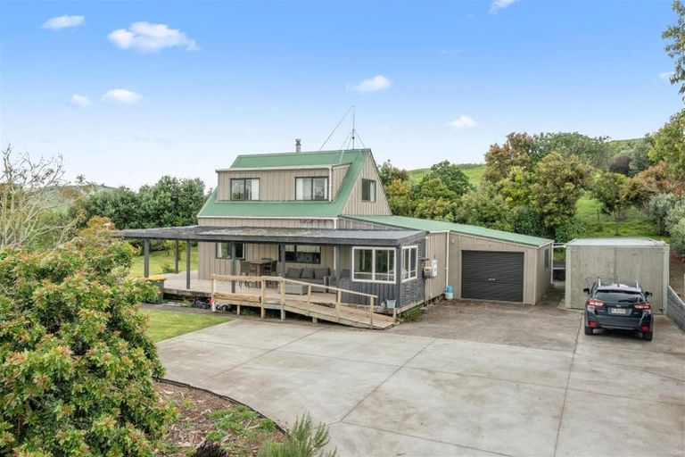 Photo of property in 34 Naumai Road, Tauhoa, Warkworth, 0984