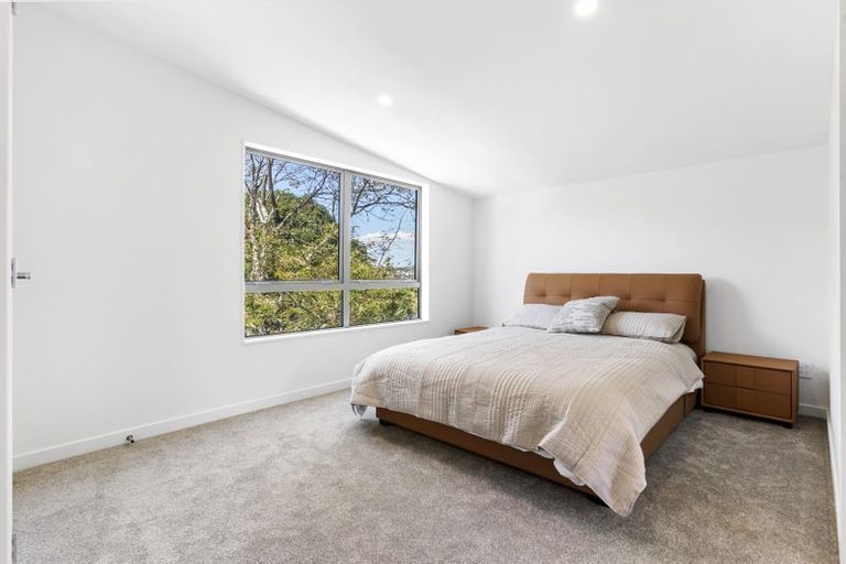 Photo of property in 32d Gulf View Road, Murrays Bay, Auckland, 0630