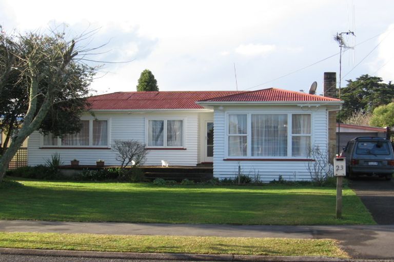 Photo of property in 23 Liston Crescent, Hillcrest, Hamilton, 3216