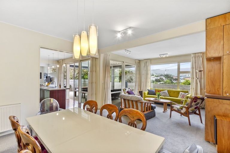 Photo of property in 16 Wilton Road, Wadestown, Wellington, 6012
