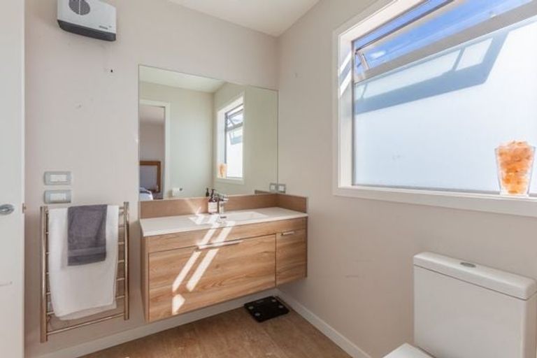 Photo of property in 122b Te Awa Avenue, Te Awa, Napier, 4110