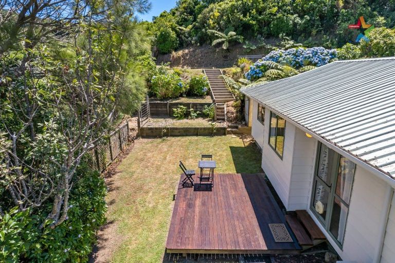 Photo of property in 13 Barberry Grove, Maungaraki, Lower Hutt, 5010