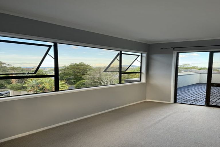 Photo of property in 2/36 Quebec Road, Milford, Auckland, 0620