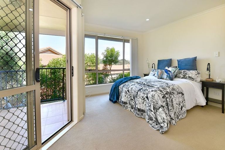 Photo of property in 6 Trimaran Drive, Gulf Harbour, Whangaparaoa, 0930