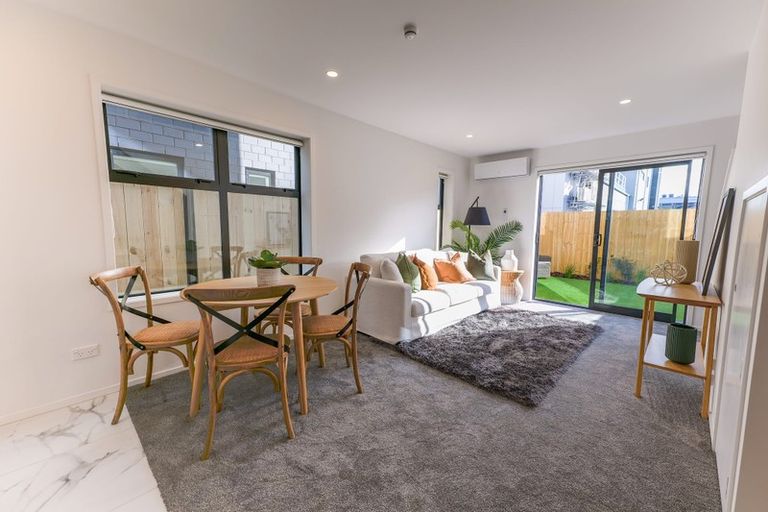 Photo of property in 2/100 Office Road, Merivale, Christchurch, 8014