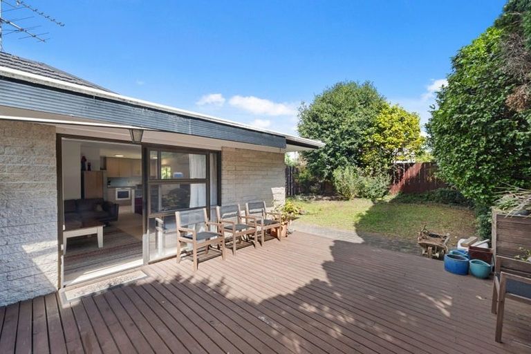 Photo of property in 1/119 Glenmore Road, Sunnyhills, Auckland, 2010