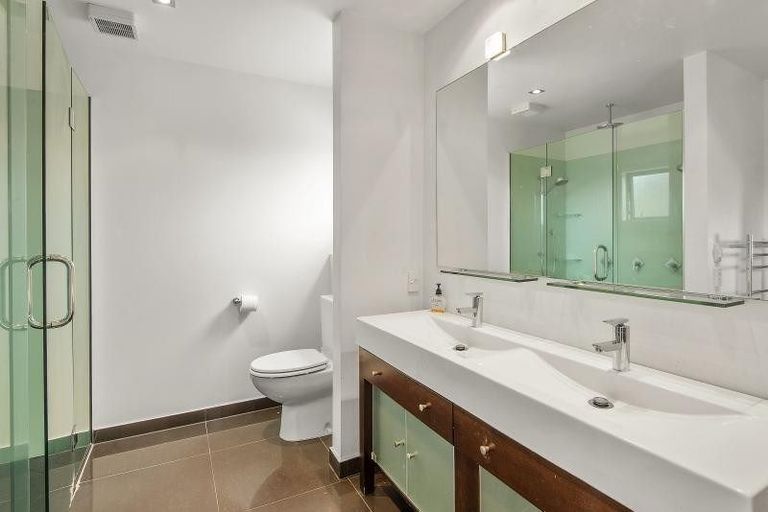 Photo of property in 243 Ilam Road, Ilam, Christchurch, 8041