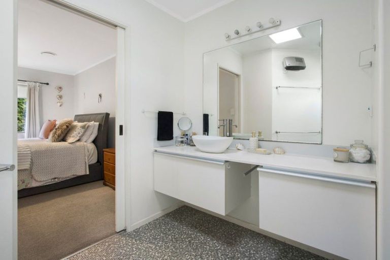 Photo of property in 40 Canon Road, Tanners Point, Katikati, 3170