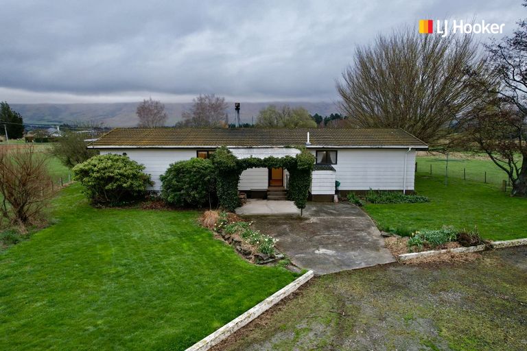 Photo of property in 11 Cardigan Street East, Middlemarch, 9597