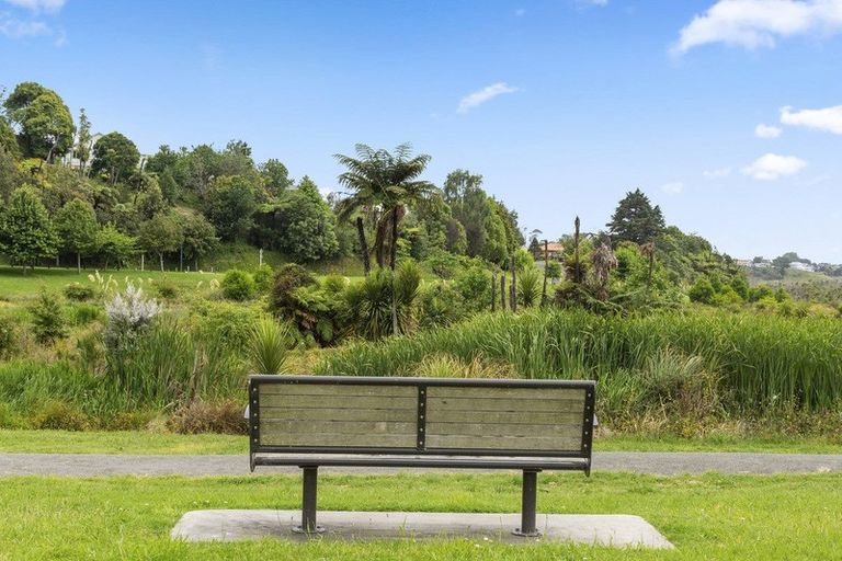 Photo of property in 2 Pohutukawa Way, Gate Pa, Tauranga, 3112