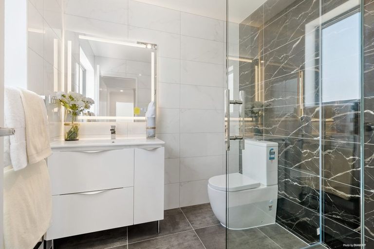 Photo of property in 89a Weldene Avenue, Glenfield, Auckland, 0629